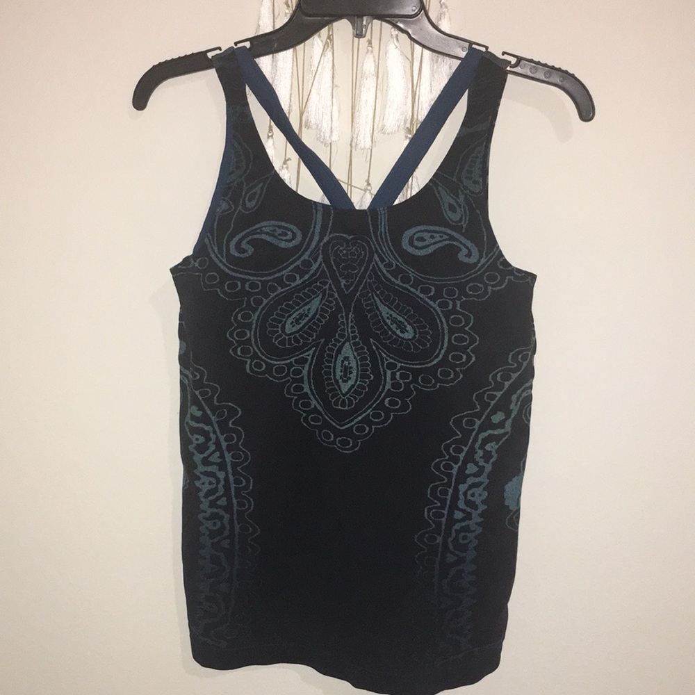 Athleta workout top - Picture 4 of 5